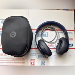 Beats Studio Pro Blue Wireless Headphones with Case and USB-C Charge Cable